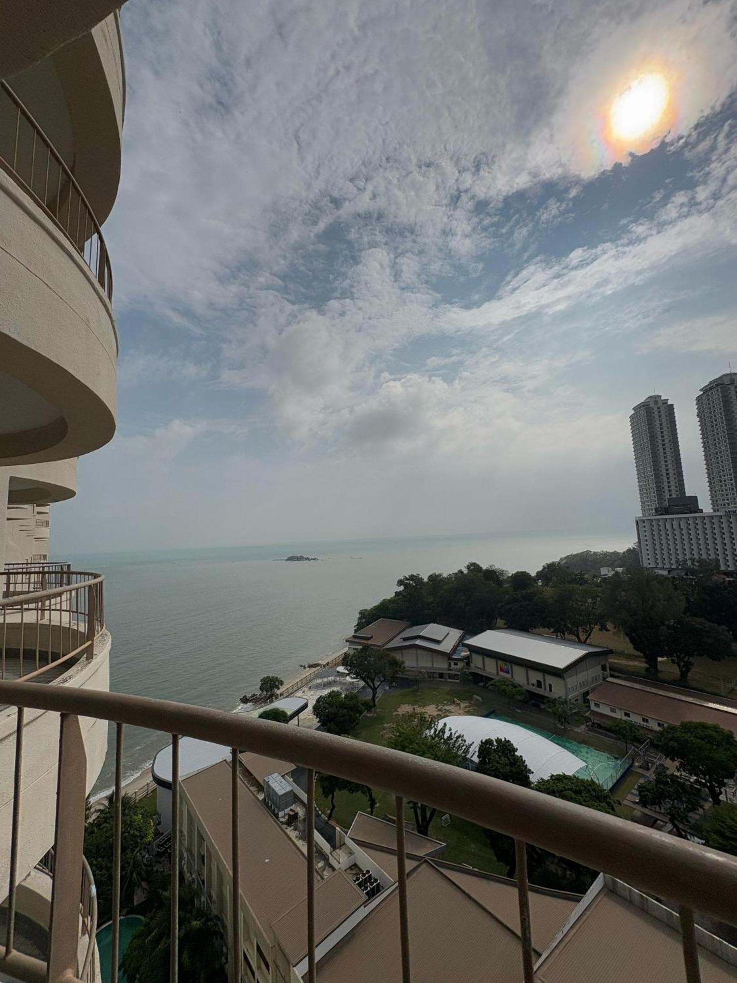 17 Jazz Sweet Beachfront